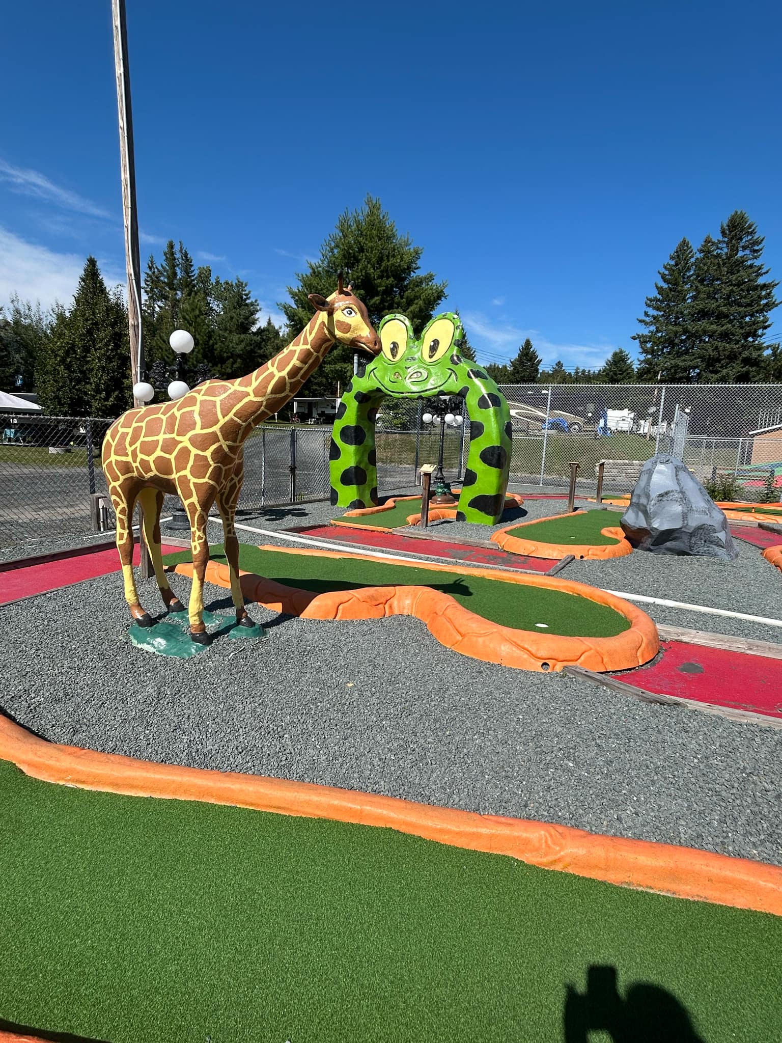 Mini-golf